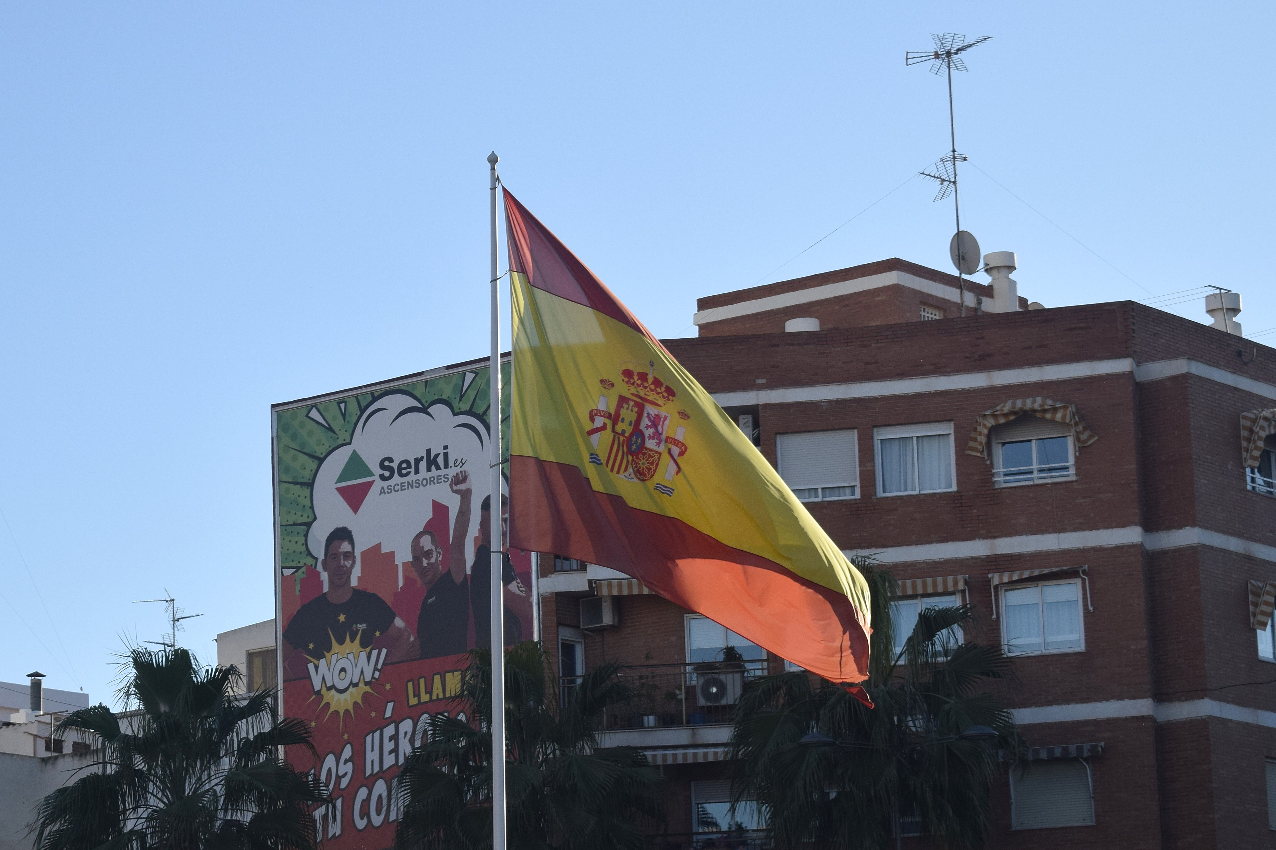 A Spanish flag near the docks at Alicante.