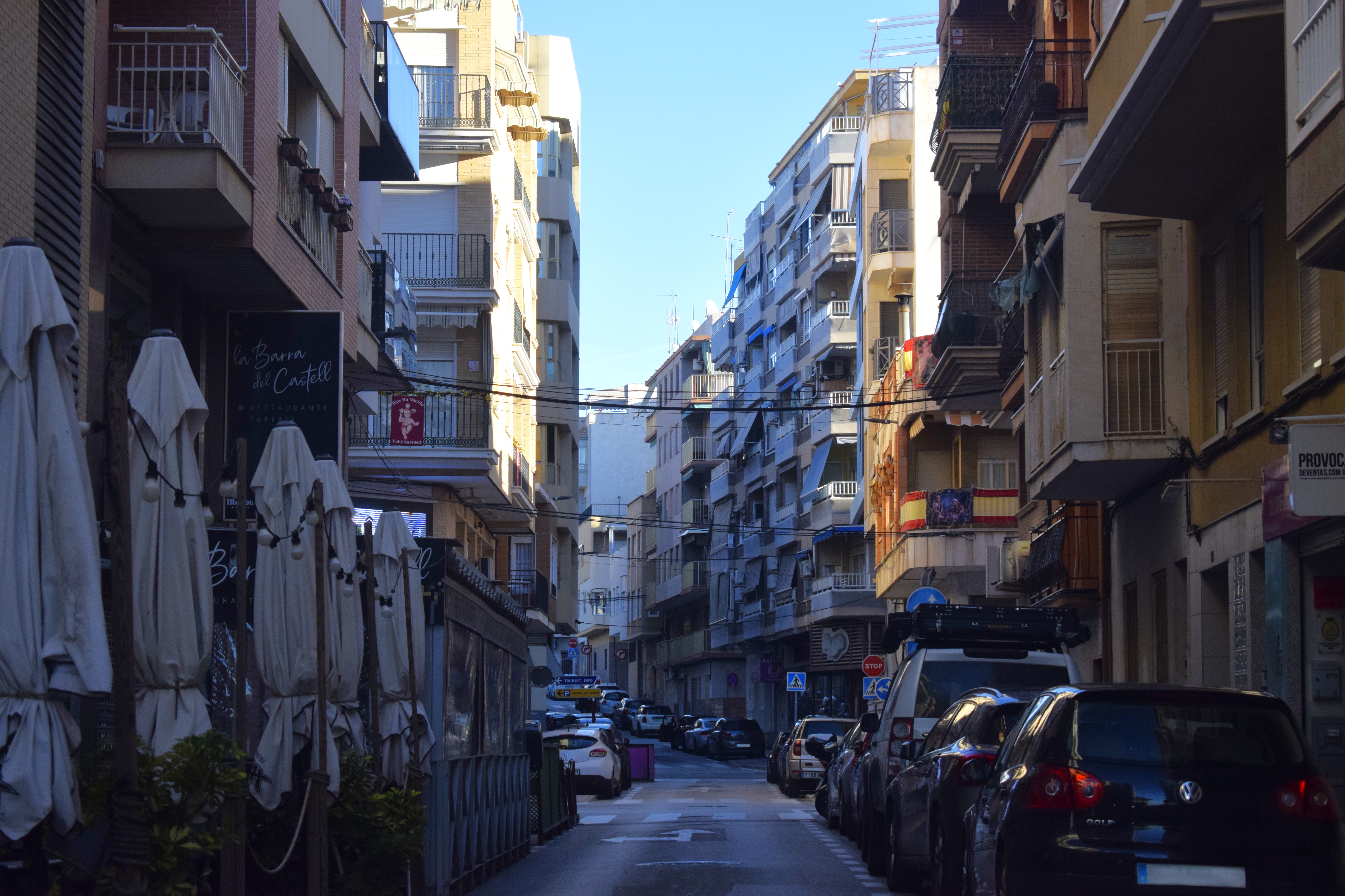 Views of a street in Alicante.